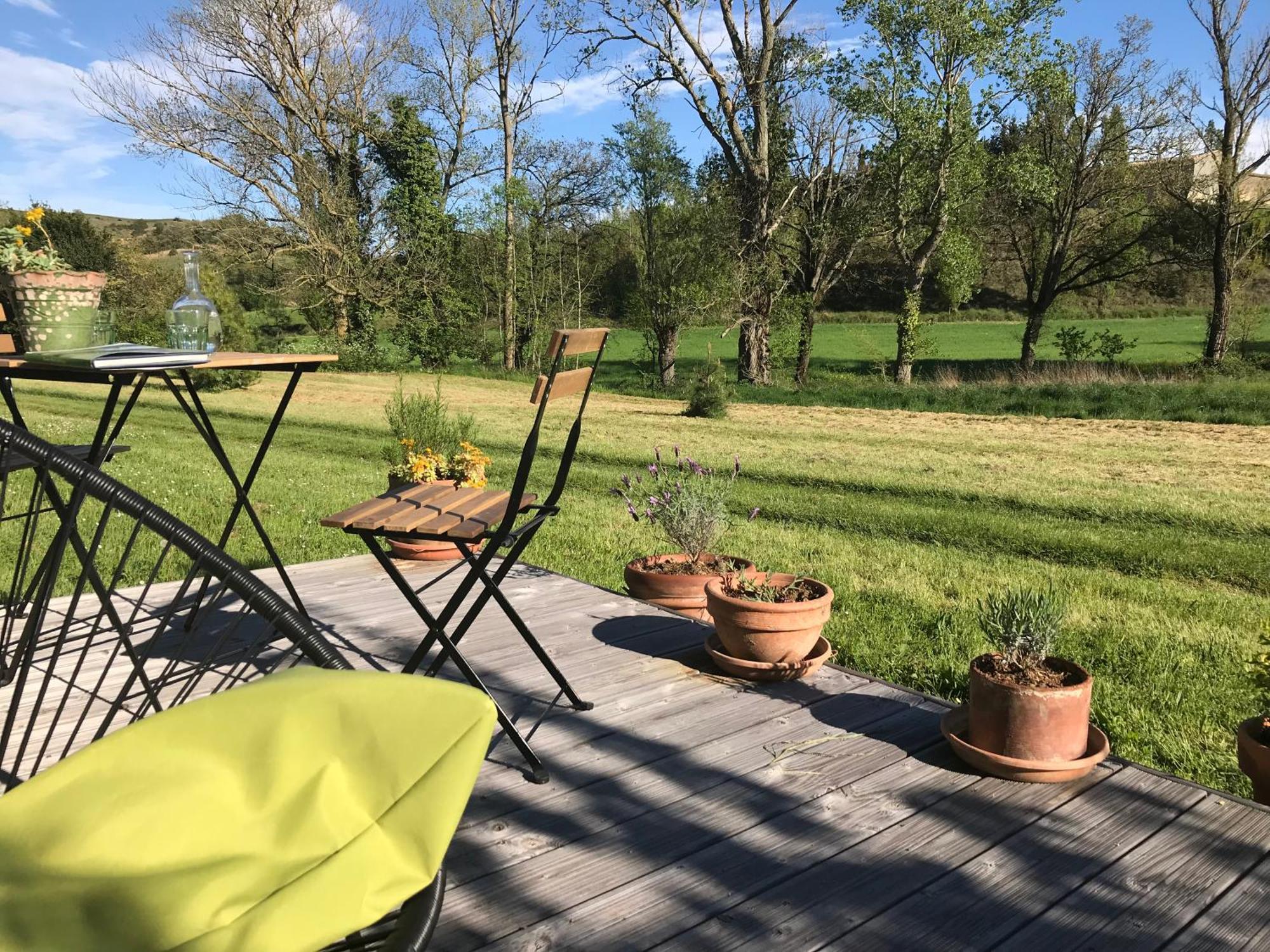 Ma Caravane Dans Les Collines Villeneuve-la-Comptal Экстерьер фото